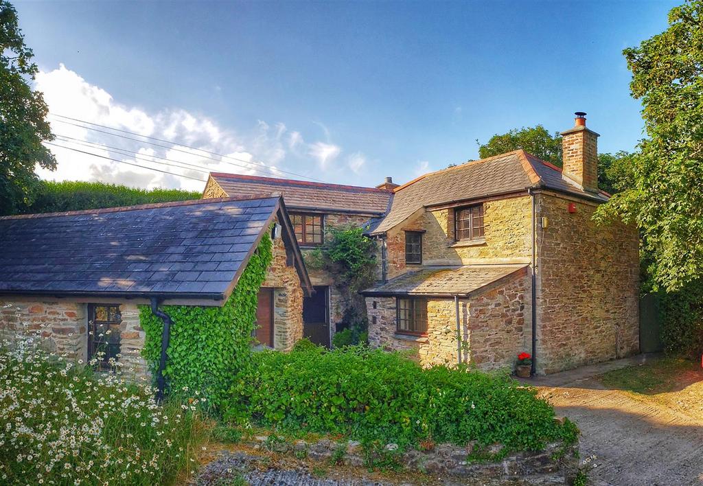 Cox Hill, Cocks, Perranporth 3 bed cottage - £750,000