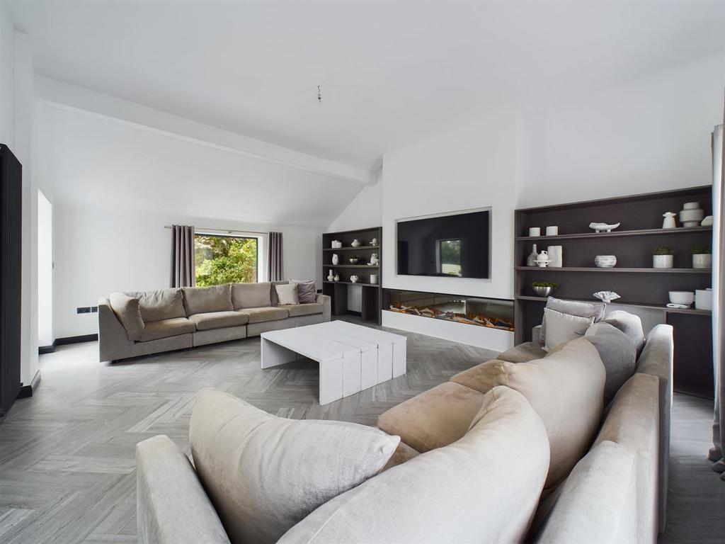 Burton, Rossett, 4 bed detached house for sale £815,000