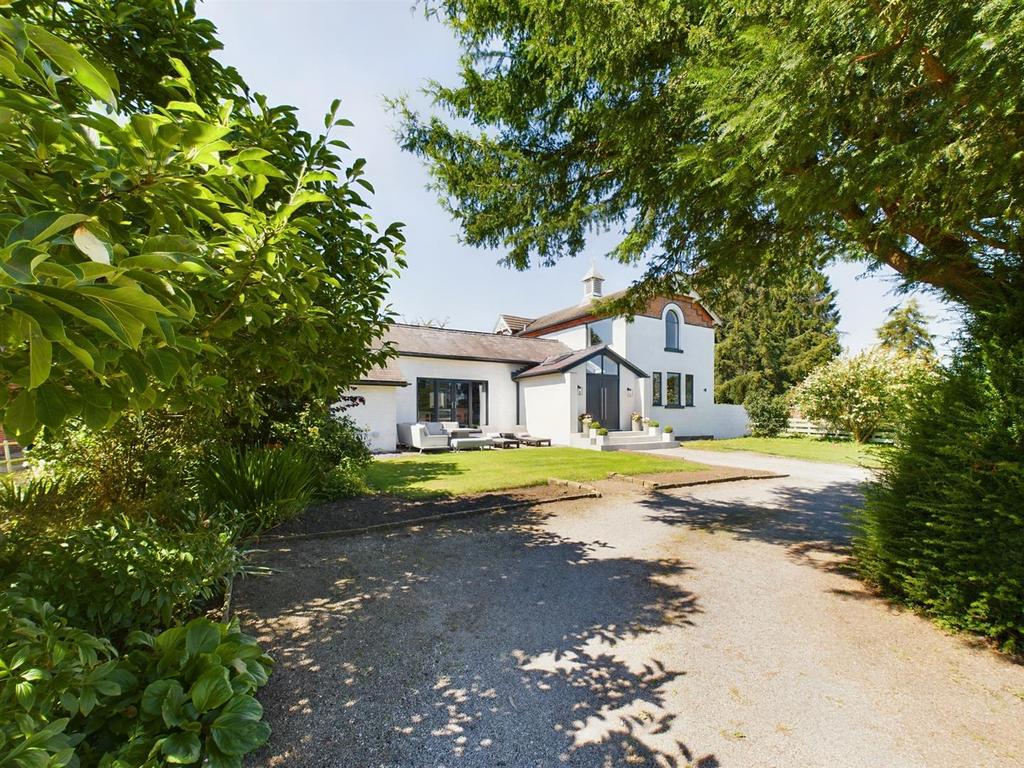 Burton, Rossett, 4 bed detached house for sale £815,000