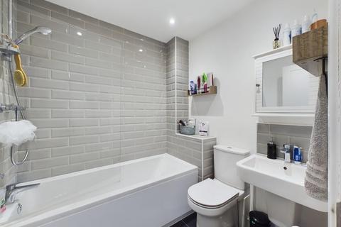21 Beck View Way, Shipley, BD18 2FB