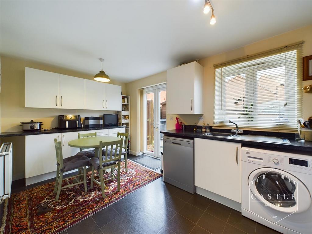 Olympic Way, Hinckley 3 bed townhouse £240,000