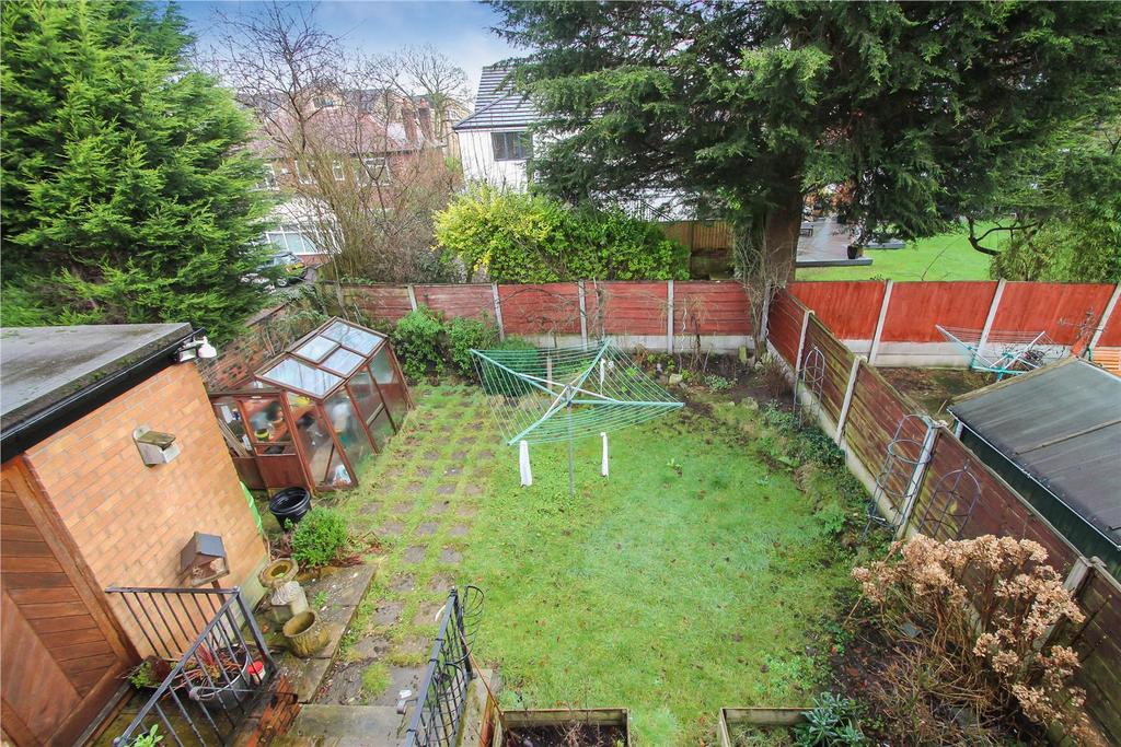 Burlington Road, Altrincham 4 bed detached house £1,995 pcm (£460 pw)