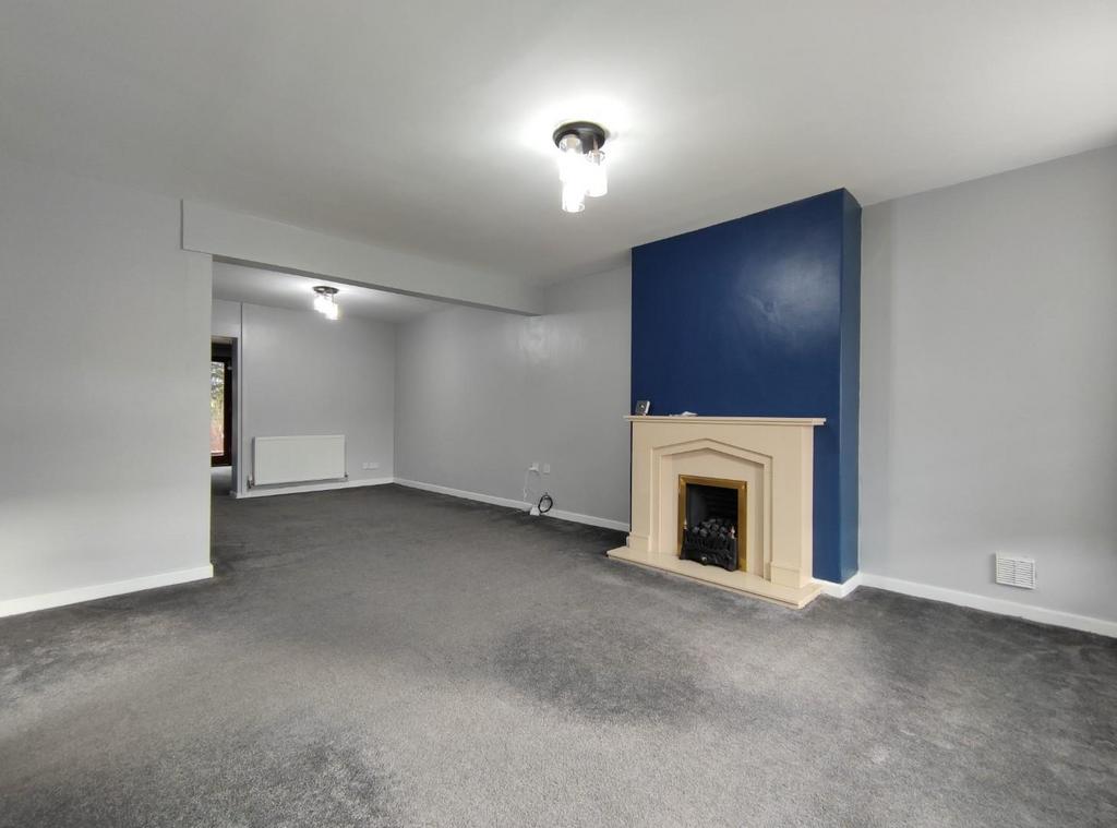 Burlington Road, Altrincham 4 bed detached house £1,995 pcm (£460 pw)