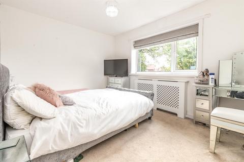244 Cornishway, Manchester, M22 1SU