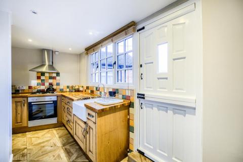 20 The Bank, Marlcliff, Alcester, B50 4NT