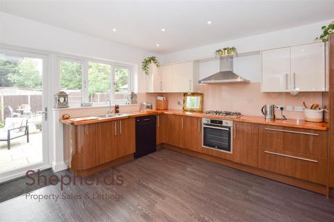 11a Franklin Avenue, Cheshunt, Waltham Cross, EN7 5DX