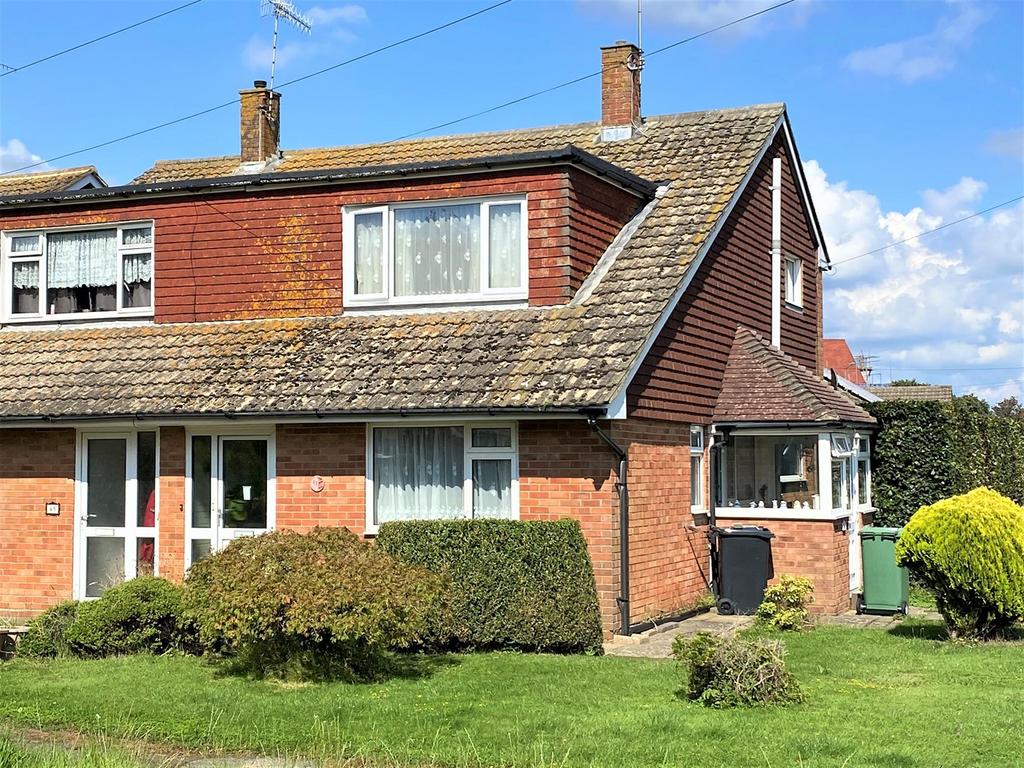 The Glades, BexhillonSea, TN40 3 bed semidetached house for sale £