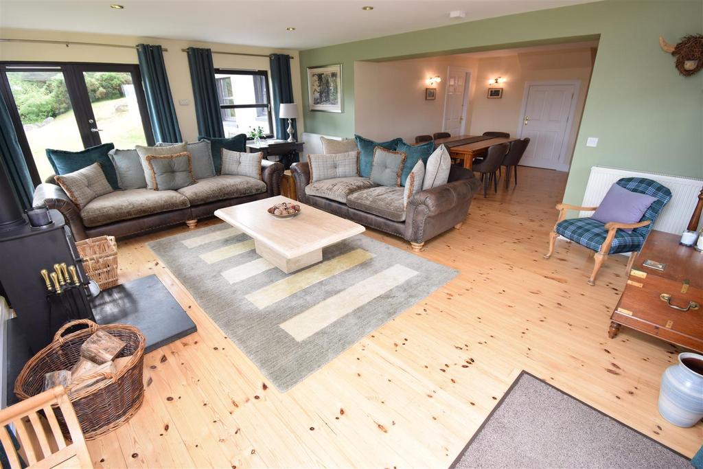 Lounge 1.jpg