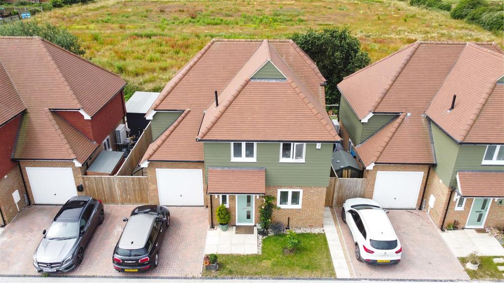 Brenzett, Romney Marsh 4 bed detached house for sale £425,000