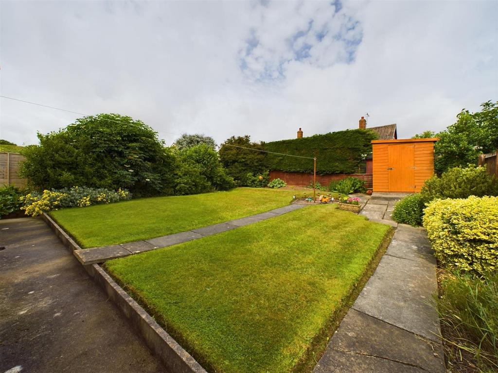 Sea View Crescent, Scarborough 5 bed house £350,000