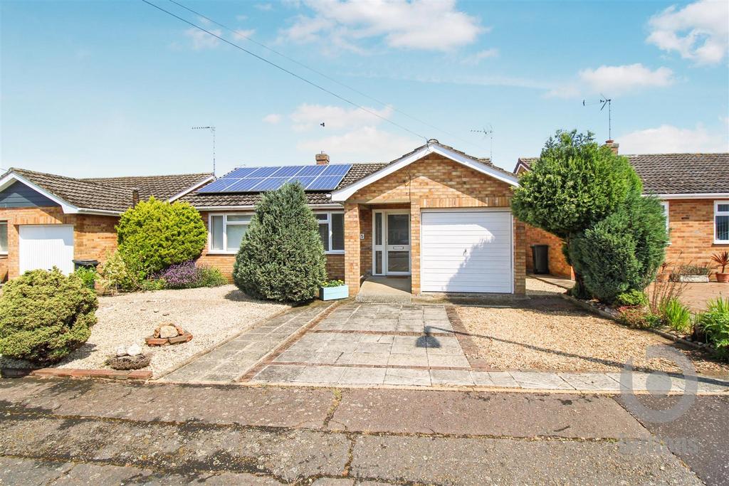 Brent Avenue, 3 bed detached bungalow for sale £325,000