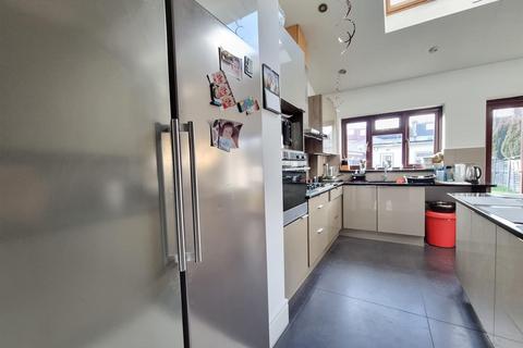 4 bedroom terraced house for sale - Lansdowne Road, Ilford