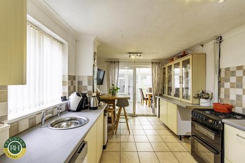 22 Beech Road, Armthorpe, Doncaster, DN3 2DY
