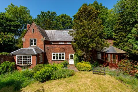 3 bedroom detached house for sale, Wergs Hall Gardens, Wergs Hall Road, Tettenhall