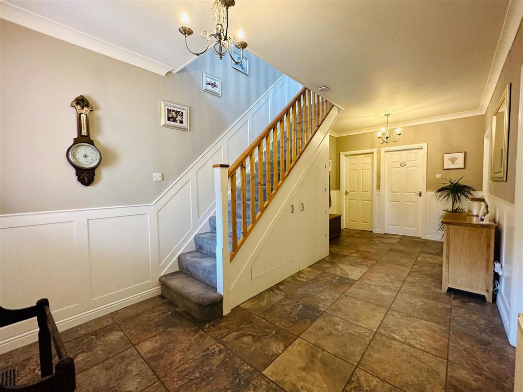 Hull Road, Cliffe, Selby 4 bed detached house for sale £375,000