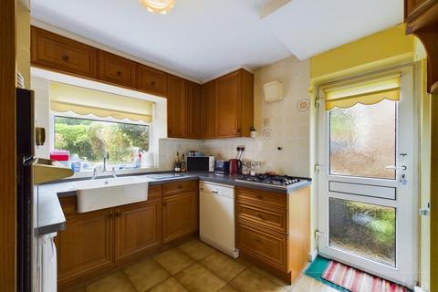 12 Thorold Close, South Croydon, CR2 8SA