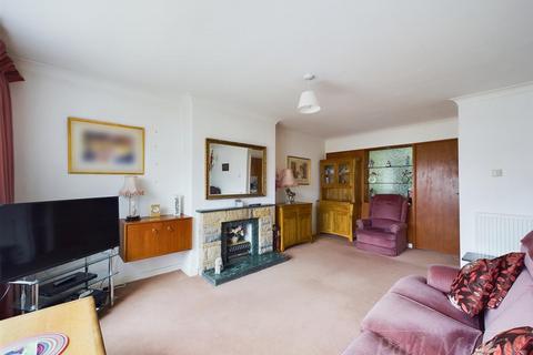 12 Thorold Close, South Croydon, CR2 8SA