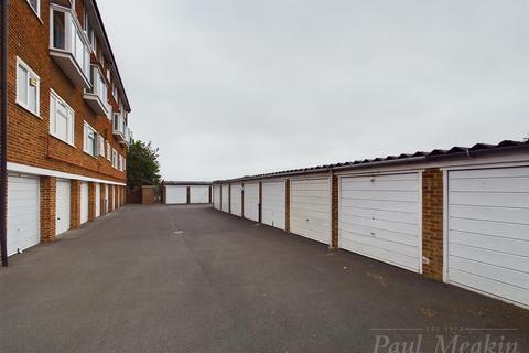 44 Bellfield, Croydon, CR0 9JW