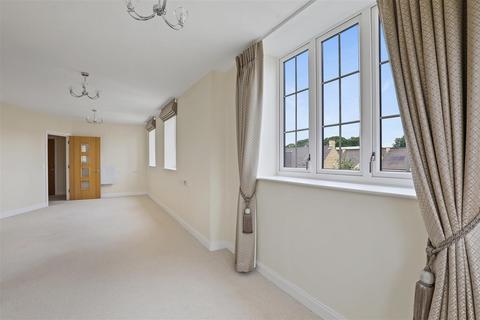 1 bedroom apartment for sale, Watson Place. Trinity Road, Chipping Norton, Oxfordshire, OX7 5AJ