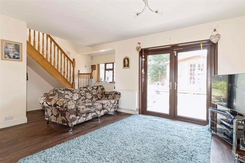 29 Arundel Road, Worthing, BN13 3EJ