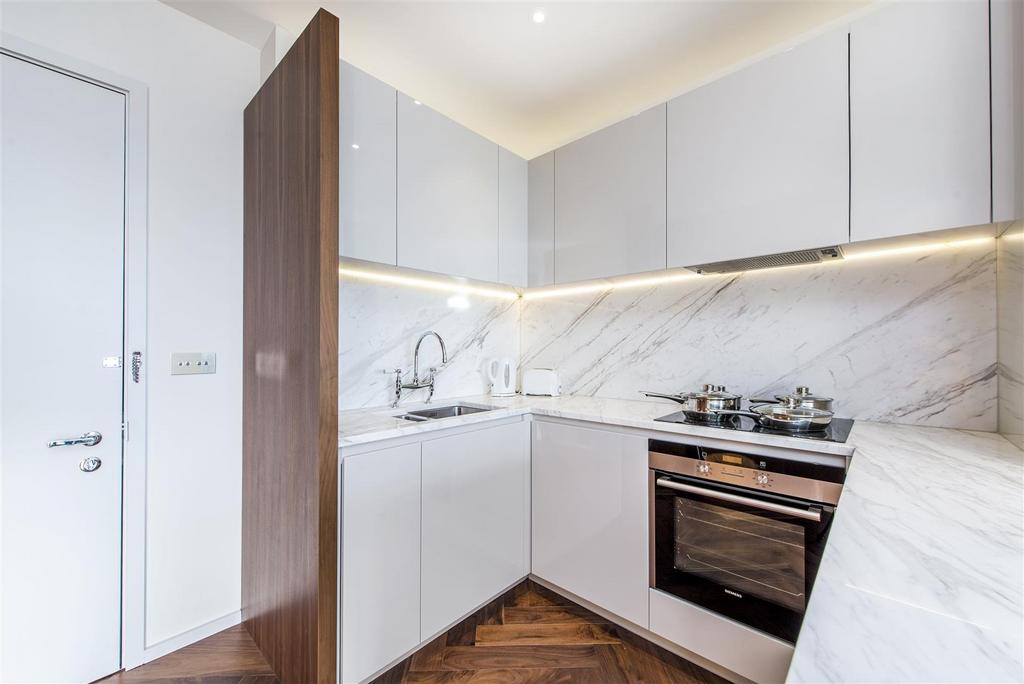 Kitchen 2.jpg