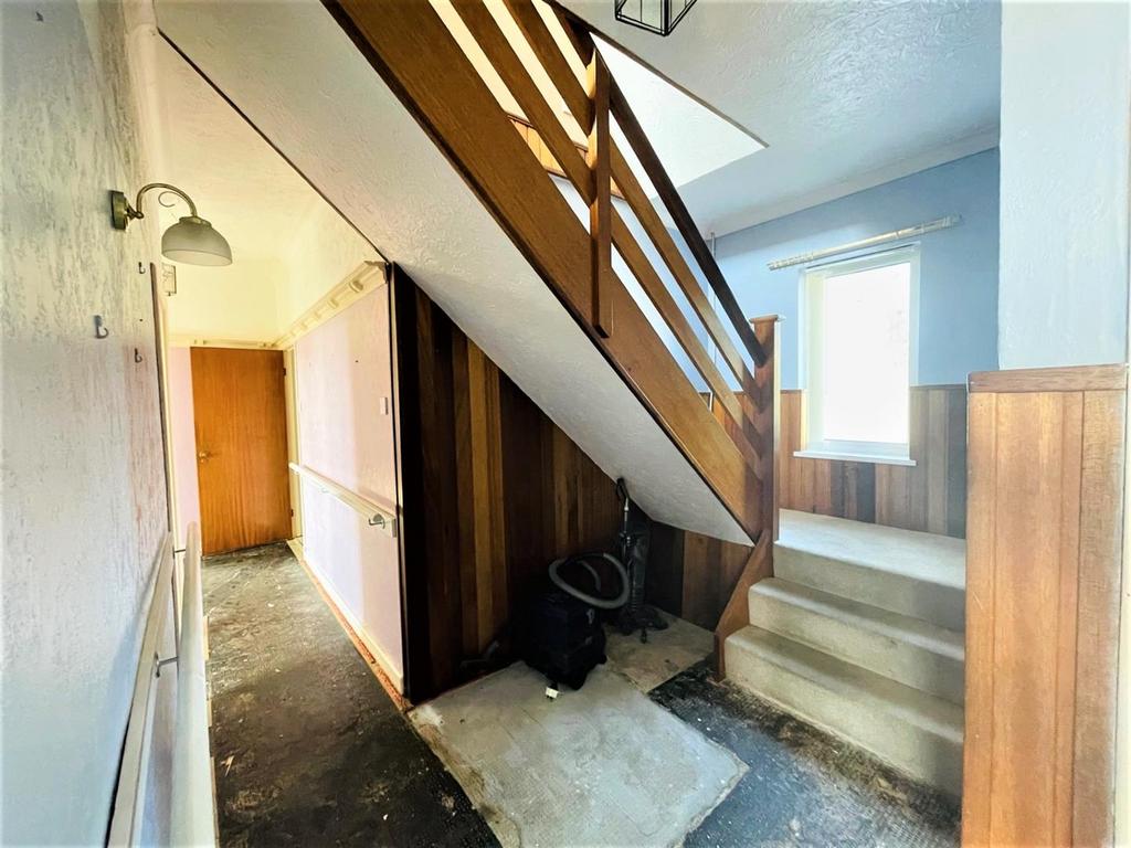 Hall.jpg