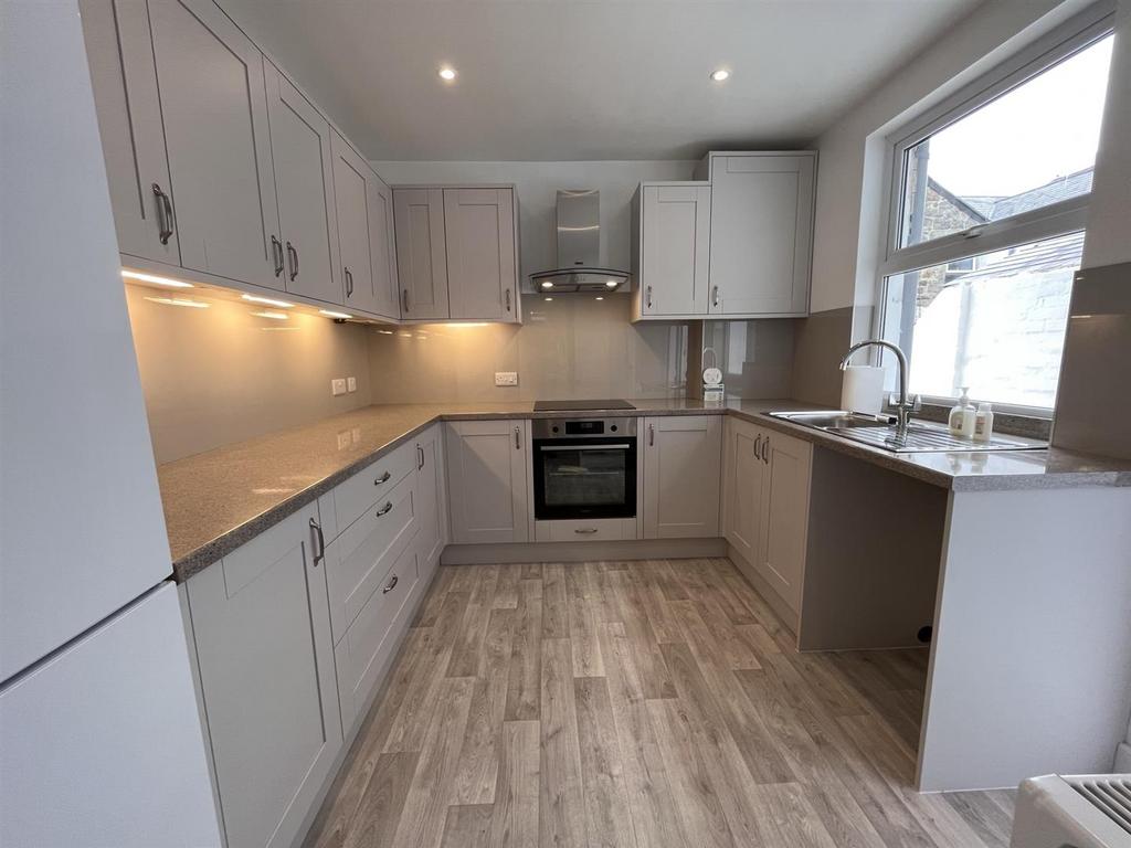 Kitchen: