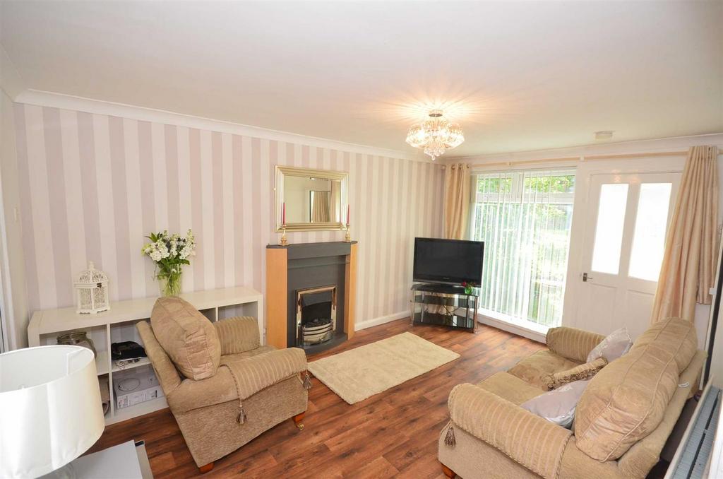 Merrington Close, Moorside, Sunderland 2 bed apartment £550 pcm (£127 pw)