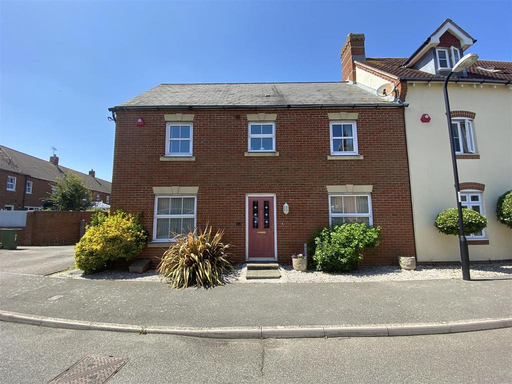 Ashmead Way, Angmering, Littlehampton 4 bed semidetached house for