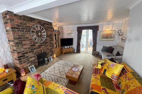 9 Christopher Drive, Wisbech, PE13 1RY