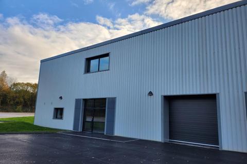 Industrial unit to rent, Unit D1-7 200 Scotia Road, Tunstall, Stoke-on-Trent, ST6 6EX