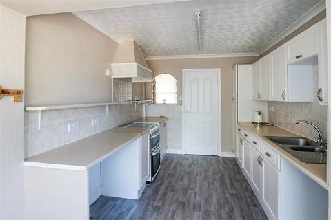 10 Eversley Close, Rhyl, LL18 4US