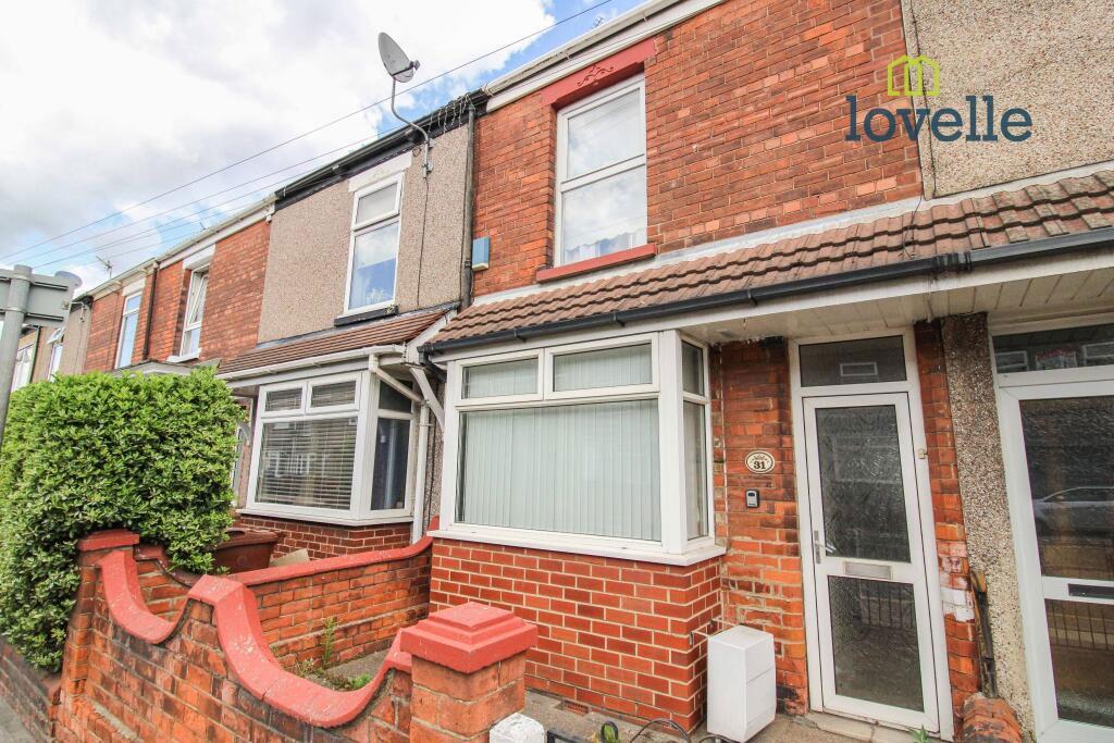 Ladysmith Road, Grimsby... 3 bed terraced house £35,000