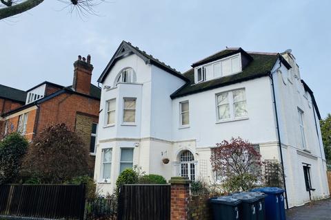 1 bedroom in a flat share to rent, Elm Grove Road, London, W5