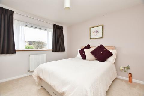 20 Buckhurst Close, Redhill, RH1 2AQ