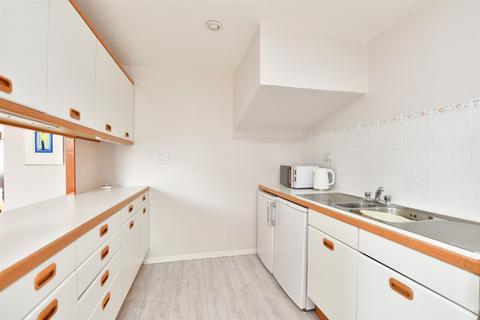 20 Buckhurst Close, Redhill, RH1 2AQ