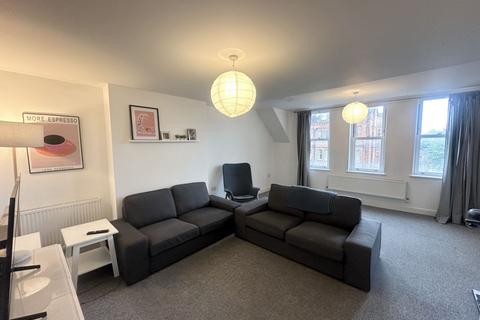 3 bedroom apartment to rent, Grimston Avenue, Folkestone, CT20