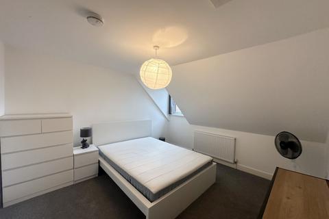 3 bedroom apartment to rent, Grimston Avenue, Folkestone, CT20