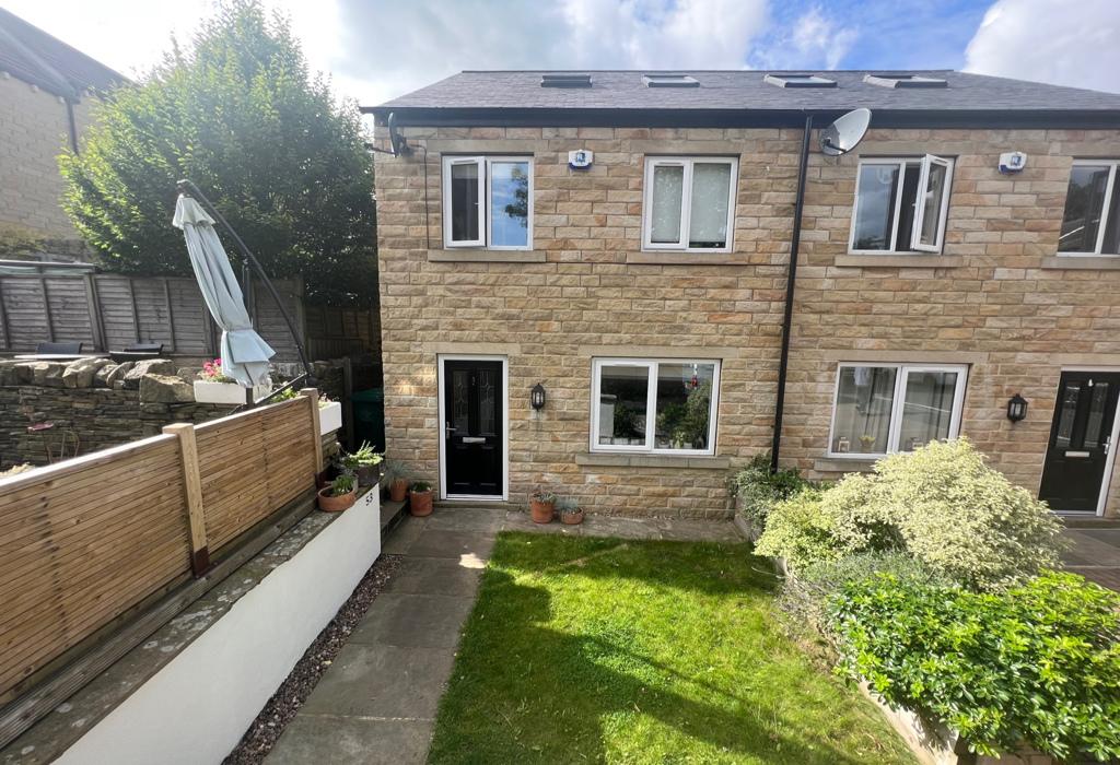 Hollings Street, Cottingley, Bingley, West Yorkshire 3 bed semi