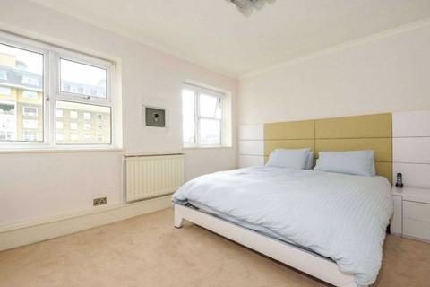3 bedroom apartment to rent, Avenue Road, St John's Wood, London, NW8