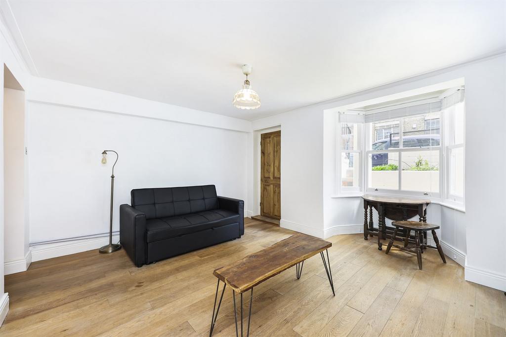 Pixley Street, E14 1 bed flat £1,650 pcm (£381 pw)