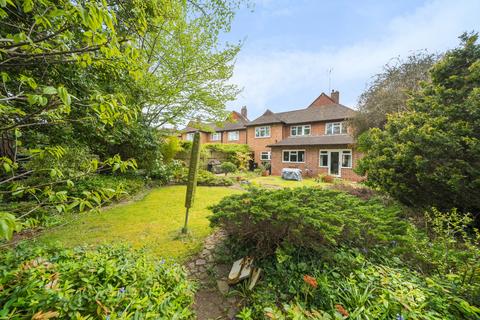 4 bedroom detached house for sale, Hamilton Avenue, Pyrford, GU22