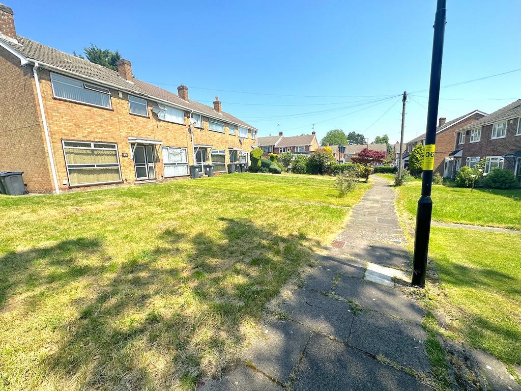 Lyons Grove, Birmingham, West Midlands 3 bed end of terrace house for
