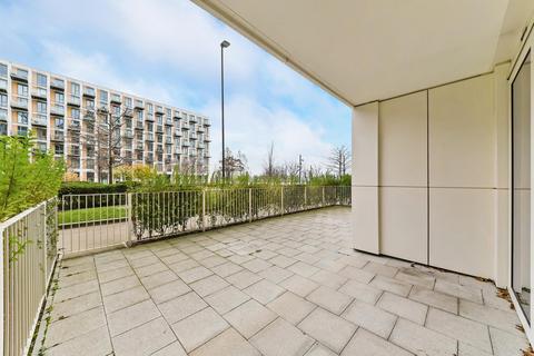 2 bedroom apartment for sale, Carrick House, Royal Wharf, E16