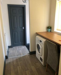 1 bedroom in a house share to rent, Castleford, WF10