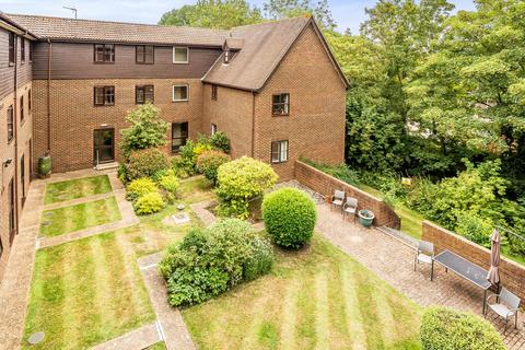 1 bedroom flat for sale, Pond Cottage Lane, West Wickham