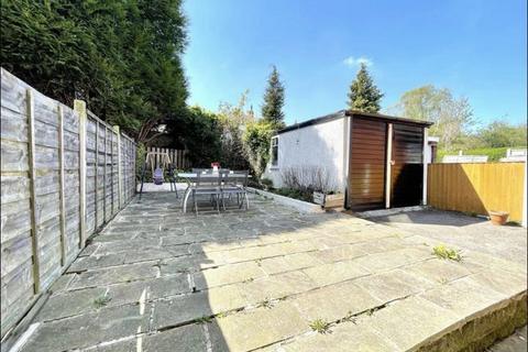 3 bedroom semi-detached house for sale - Gipton Wood Road, Leeds LS8