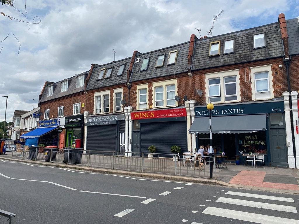 Potters Road, EN5 2 bed apartment for sale £325,000