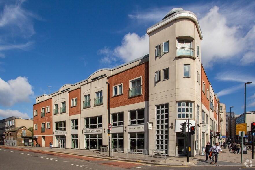 6 Park Lane, Croydon, Surrey, CR0 2 bed flat for sale £260,000