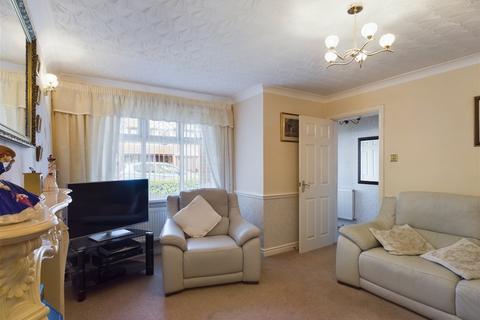 3 Vicarage Gardens, Burscough, Ormskirk, L40 7UU